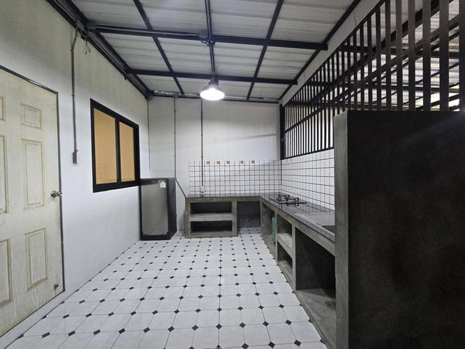 U1403 ให้เช่าทาวน์โฮม 2 ชั้น ศรีสมาน ดอนเมือง ใก้ล โรบินสัน ศรีสมาน ทาวน์โฮมนอกโครงการ ศรีสมาน ดอนเมือง ซอย จุฬา 8 ทำเลดีเดินทางสะดวก 4