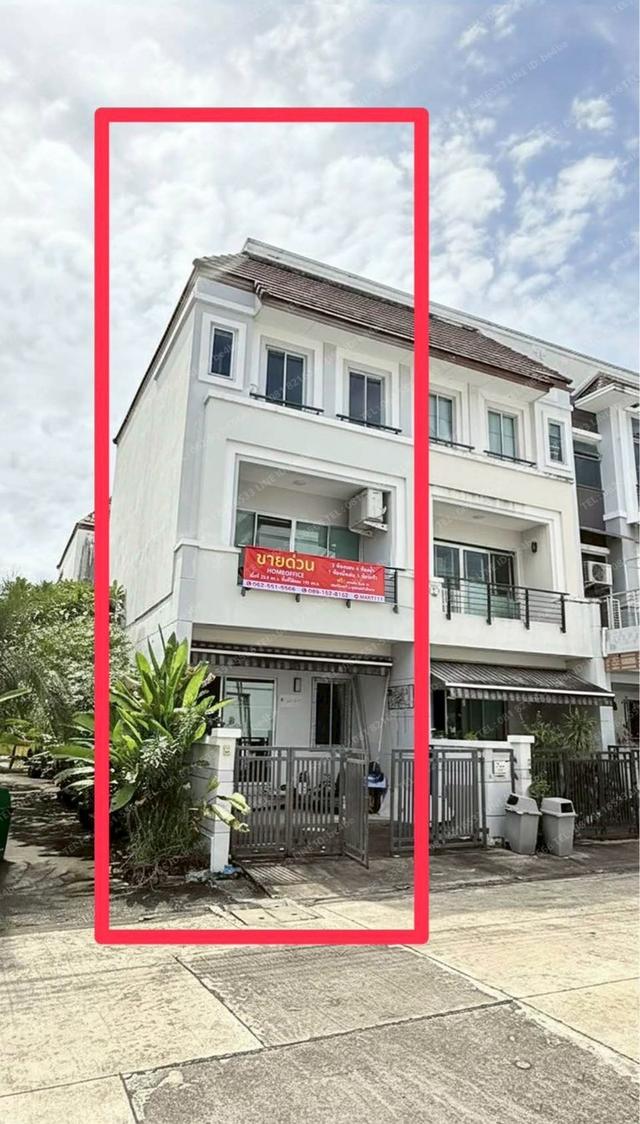 3 ห้องนอน 4 ห้องน้ำ - บ้าน (เจ้าของขายเอง) ขายด่วน!! บ้านทาวน์โฮม บ้านกลางเมือง เดอะ รอยัลโมนาโค ศรีนครินทร์ 24 HOME OFFICE สวยพร้อมเข้าอยู่ 📍ทำ 1