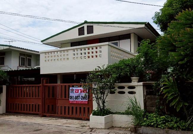 ขายบ้านเดี่ยว ซอยพหลโยธิน 45 จตุจักร กรุงเทพมหานคร เนื้อที่ 51 ตร.ว. 2 ชั้น 7 นอน 4 น้ำ 2