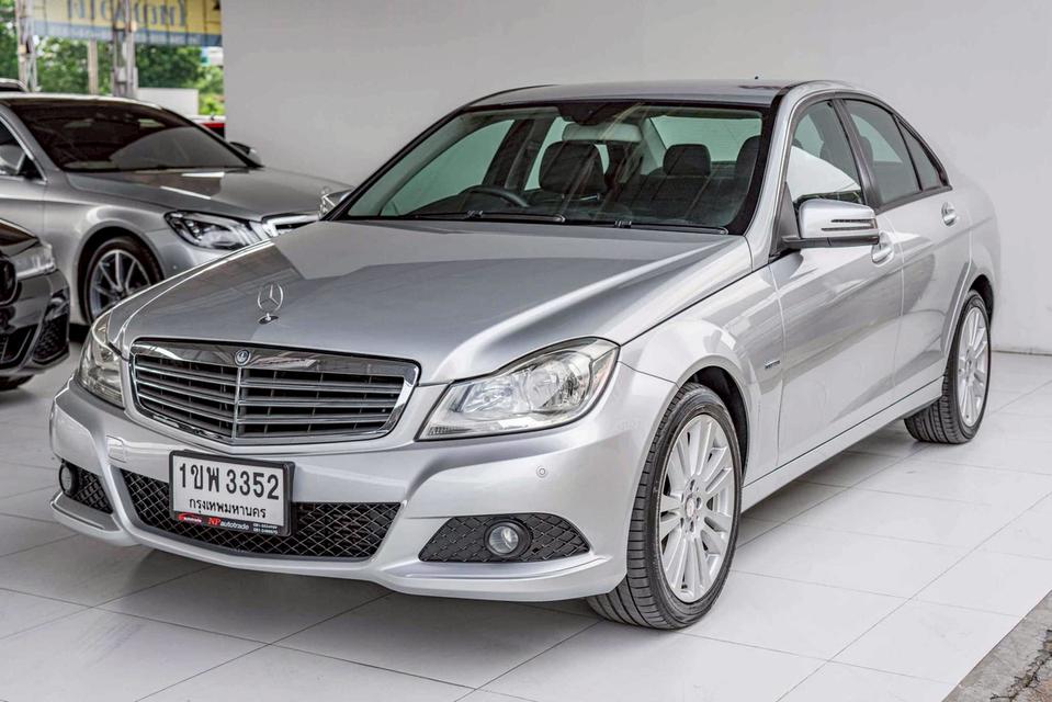 รหัสรถ NP3352 BENZ C200 ELEGANCE 2012