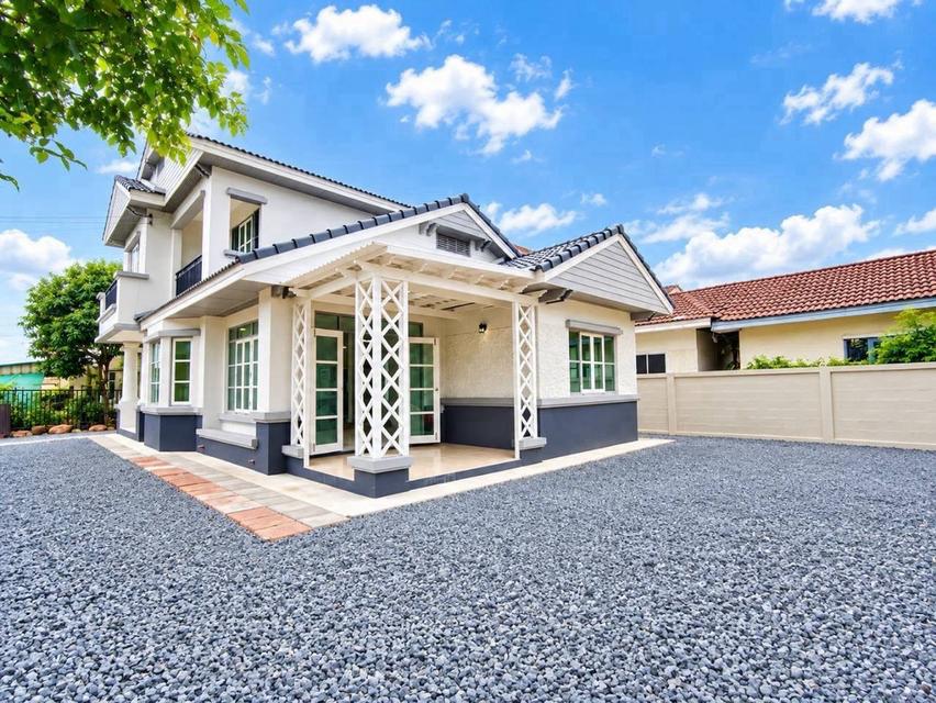 หมู่บ้านชัยพฤกษ์ ถนนวัดลาดปลาดุกบ้านเดี่ยว 2 ชั้น  หลังมุมถนนเมน ตกแต่งใหม่ ซอยวัดลาดปลาดุก 15