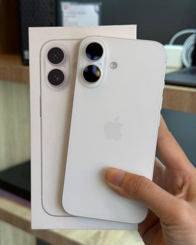 สำหรับขาย iPhone 16 สี White