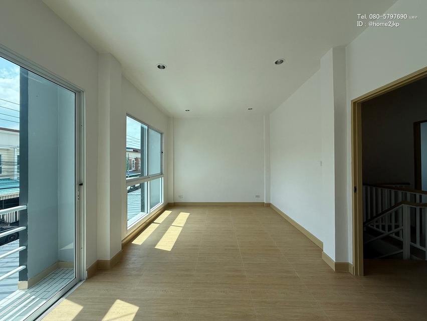 หมู่บ้านเพ็ญศิริ 4 เลียบวารี หนองจอก บ้านรีโนเวทใหม่ ต้นซอย โซนหนองจอก 15