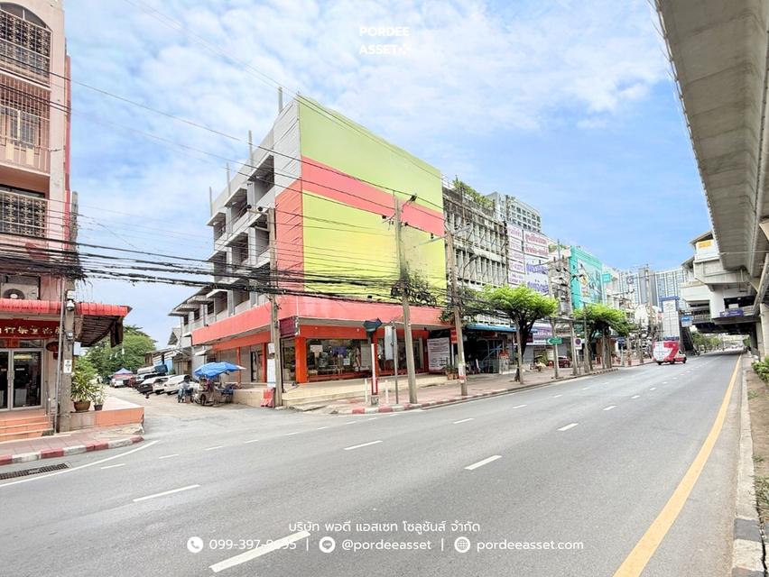 ขาย!! อาคารพาณิชย์ 4.5 ชั้น ติดถนนเพชรเกษม ปากซอยเพชรเกษม66 (หลังมุม ขนาด 101 ตร.ว.) ถ.เพชรเกษม บางแค กทม. ใกล้ MRT สถานีบางแค เพียง 50 เมตร  2