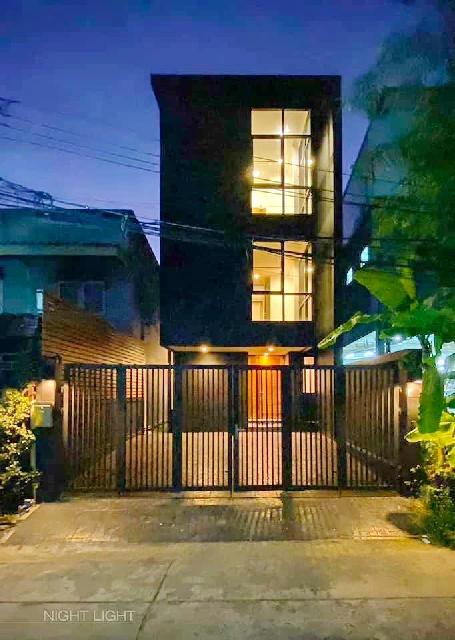 ให้เช่าอาคารสำนักงาน 3 ชั้น ฟอร์จูนทาวน์ 4.2 กม. หรูหรา รัชดาภิเษก MRTสุทธิสาร 1.4 กม. รร.นานาชาติรีเจ้นท์ 4.5 กม.อาคารเ 2