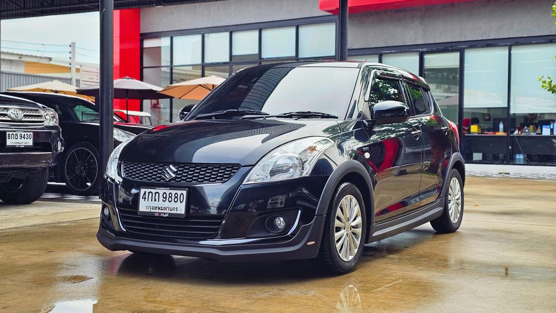 Suzuki Swift 1.2 GL | ปี 2015 | ไมล์ 10x,xxx กม.ราคา💵 199,000.- ผ่อนเริ่มต้น 5,xxx บาท/เดือน⚬ เครื่องยนต์เบนซิน 4 สูบ DOHC 16 วาล์ว 1.2 ลิตร K12B รูปย่อยที่ 3