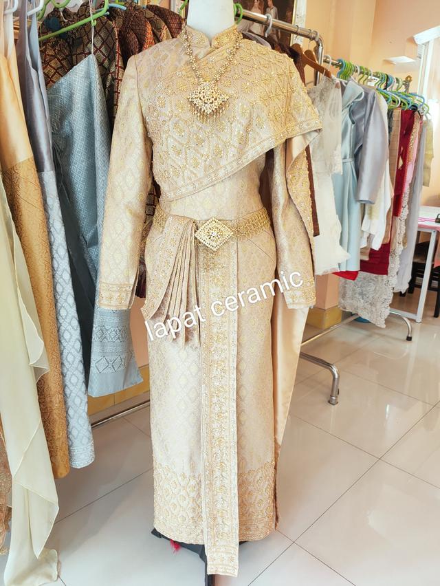 ชุดไทยศิวาลัยสีทองชุดใหม่ไม่เคยใช้งานไซน์L