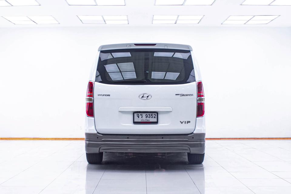 HYUNDAI GRAND STARLEX VIP 2.5 2012
