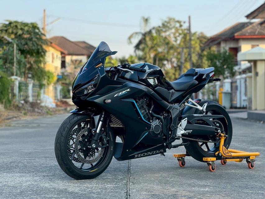 CBR650R ปี2023 Honda สีดำ รูปย่อยที่ 4