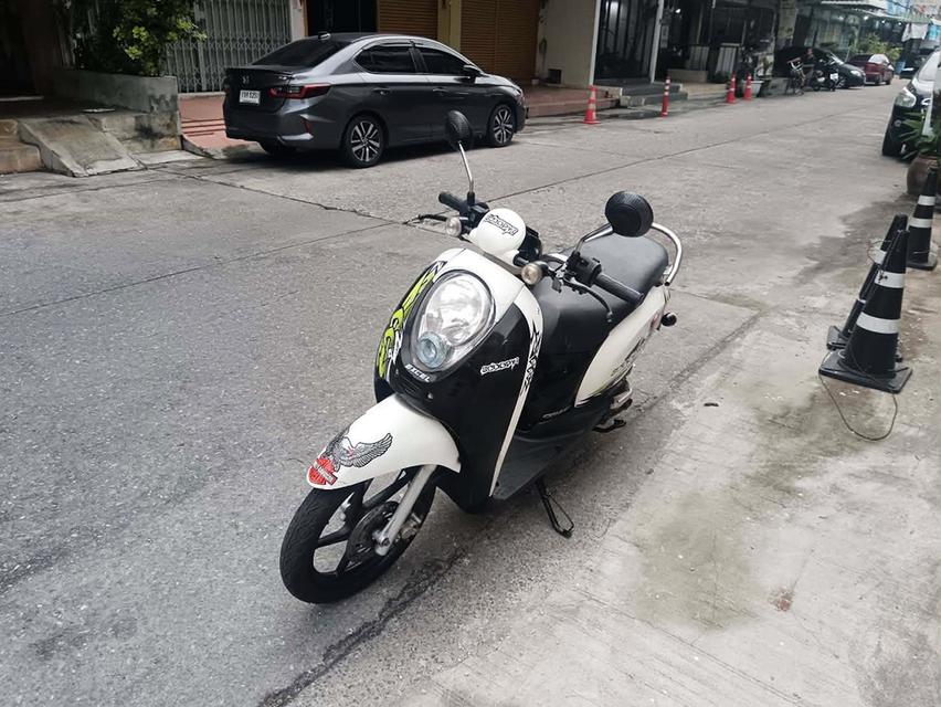 ขาย Scoopy i ตัวท็อป ล้อแม็ก สวยเท่ห์ เครื่องดี ราคา 15500 บาท รูปย่อยที่ 4
