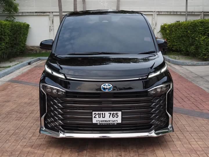 ขายต่อ Toyota Voxy 3