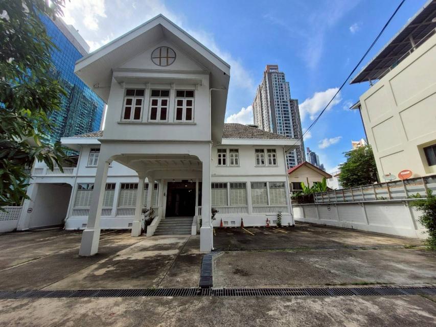ให้เช่า บ้านหรูทรงไทยประยุกต์ Thai House 400 ตรม 268.9 ตรว ใกล้ BTS ช่องนนทรี
