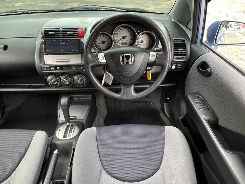 HONDA JAZZ 1.5 E (AS) i-DSI ปี 2004 เกียร์AUTO สภาพนางฟ้า 8
