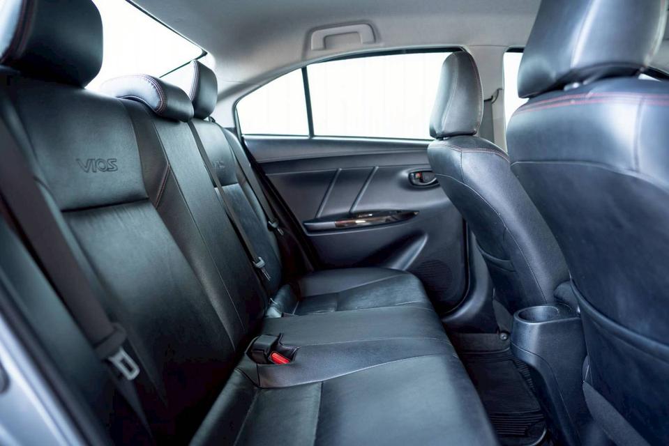 TOYOTA VIOS 1.5 E ปี 2015  โฉม ปี13-ปัจจุบัน รถสวยมือเดียวป้ายแดง ไม่มีvat รูปที่ 12