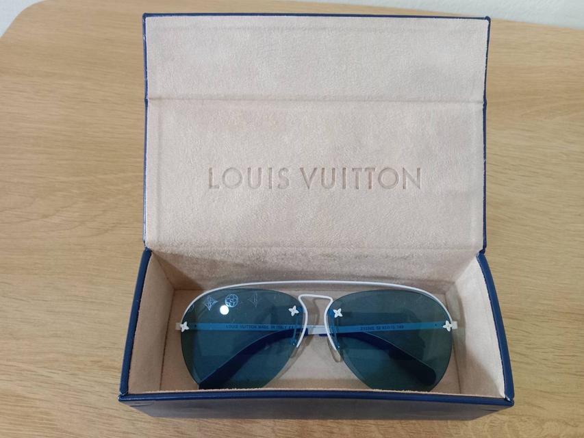 รูป แว่นกันแดด Louis Vuitton 