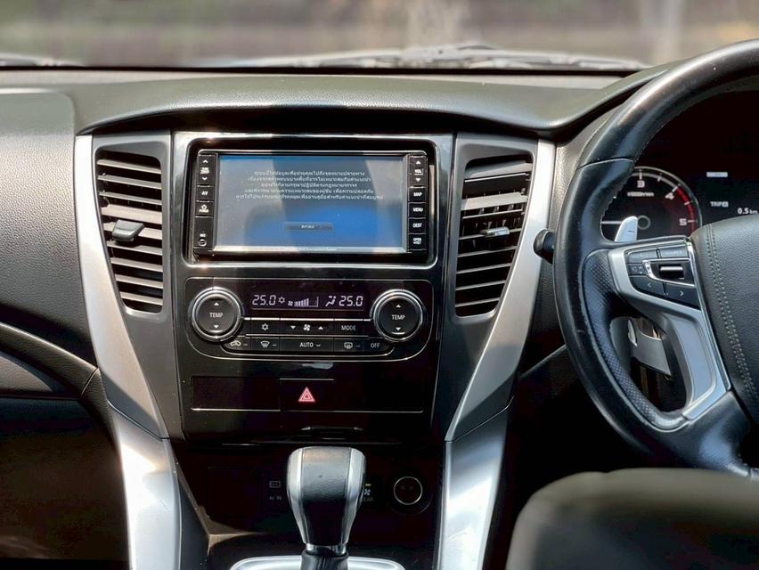 Mitsubishi Pajero 2.4GT Premium 4WD ปี 2016 สีเงิน รูปที่ 10