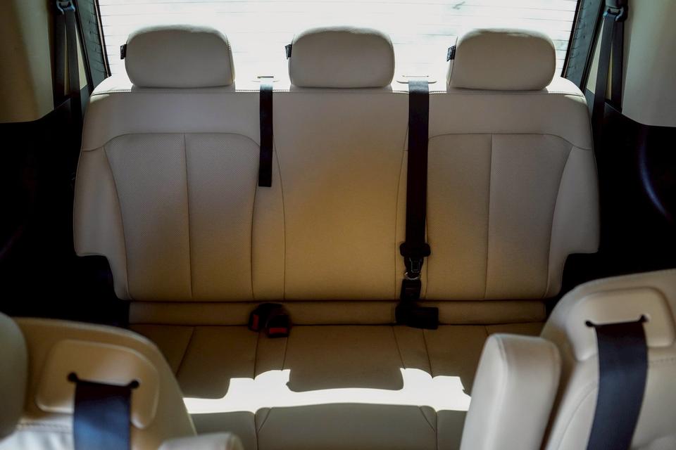 รหัสรถ CBL47 HYUNDAI STARIA 2.2 S AT 2023 13