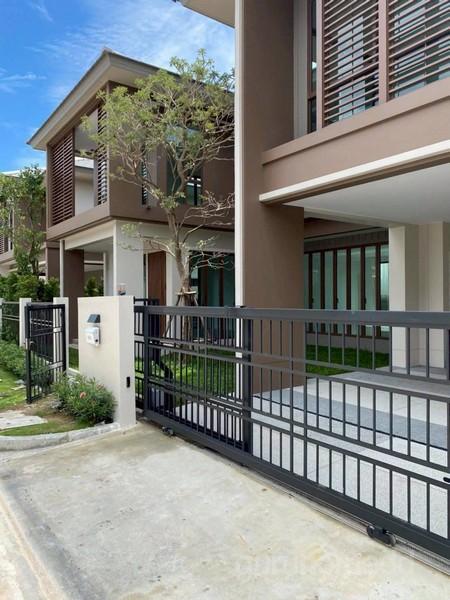 ขาย/ให้เช่า บ้านเดี่ยว 2 ชั้น บุราสิริ กรุงเทพกรีฑา ที่ดิน 77.3 ตรว 4นอน 5น้ำ ติดกับสวนและสระว่ายน้ำส่วนกลาง - ghd000734