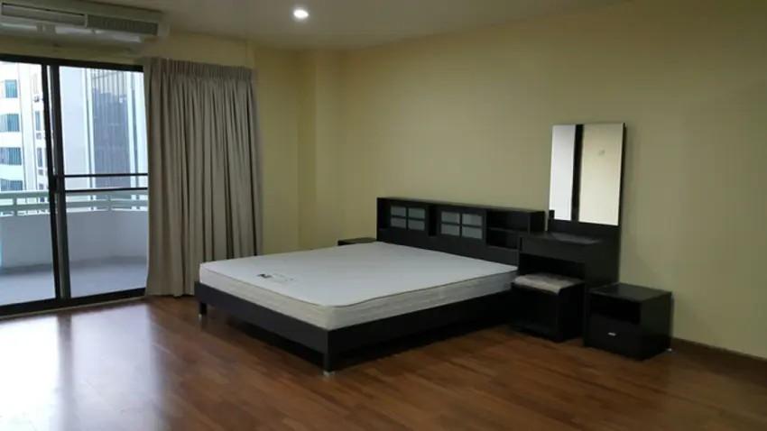 ขาย คอนโดบางนา คอมเพล็กซ์ 3 ห้องนอน 3 ห้องน้ำ ขนาด 189.97 ตร.ม. ย่านบางนา 3