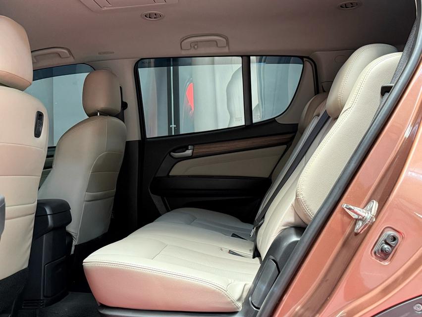 2015 ISUZU MUX 3.0 4WD รถสภาพสมบูรณ์ พร้อมใช้งาน วิ่งน้อยเพียง 14X,XXX กม ประวัติศูนย์ครบ รถไม่เคยมีอุบัติเหตุครับ 14