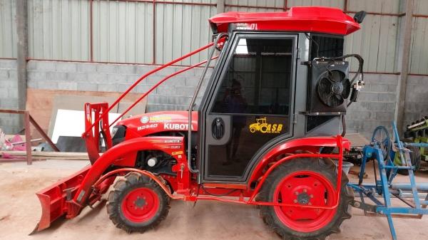 ขาย รถตัดอ้อย ยี่ห้อ KUBOTA B2440 รถพร้อมใช้งาน