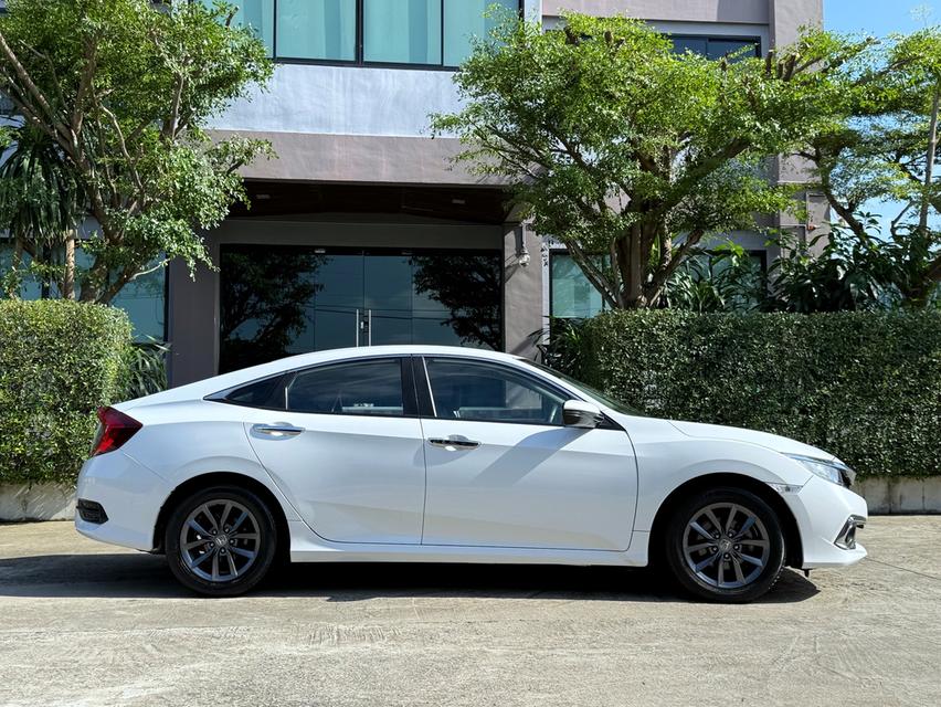 2020 HONDA CIVIC FC 1.8 EL MC รถมือเดียวออกป้ายแดง รถวิ่งน้อย เข้าศูนย์ทุกระยะ รถไม่มีอุบัติเหตุครับ