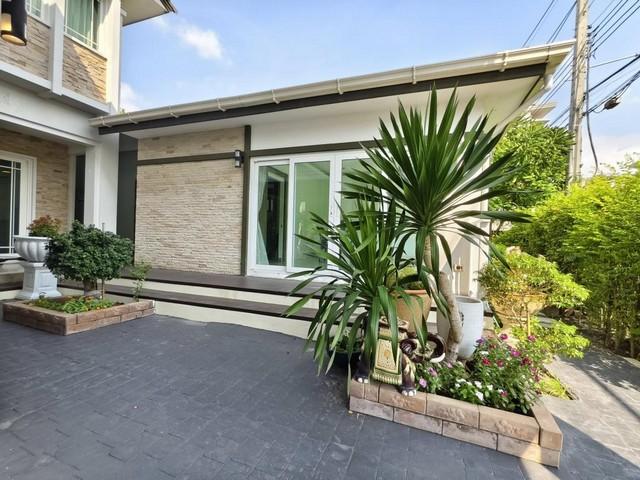 PB5289 ให้เช่าบ้านเดี่ยว หมู่บ้านมัณฑนา กรุงเทพกรีฑาซอย7 บรรยากาศเงียบสงบ มีความเป็นส่วนตัวมาก