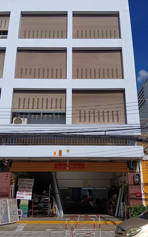 อาคารพาณิชย์ 5 ชั้นรวมดาดฟ้า ข้างสถานีรถไฟหัวลำโพง ใกล้MRT 200 เมตร ใกล้ทางขึ้นทางด่วนข้างสถานีรถไฟหัวลำโพง 200 เมตร เดินไปบรรทัดทองใน 10 นาที   1