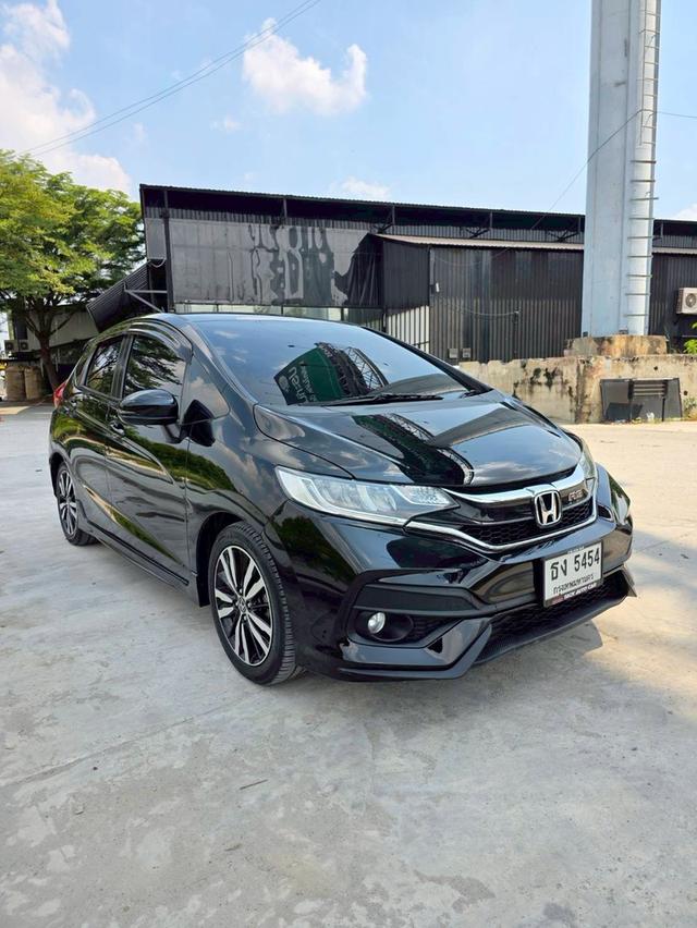 Honda Jazz 1.5 RS สีดำ ปี 2019 ไมล์ 100,000 กม. รูปที่ 3
