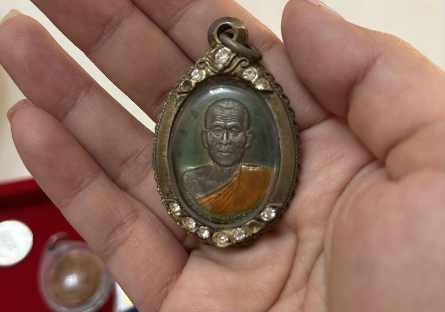 เหรียญพระอาจารย์พรสิทธิ์ วัดสว่างอารมณ์ จ.เชียงใหม่ 3
