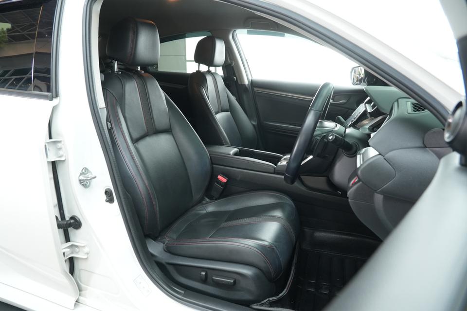 2019 HONDA CIVIC FC 1.5 RS TURBO สีขาว ไมล์ 69441 กม. 14