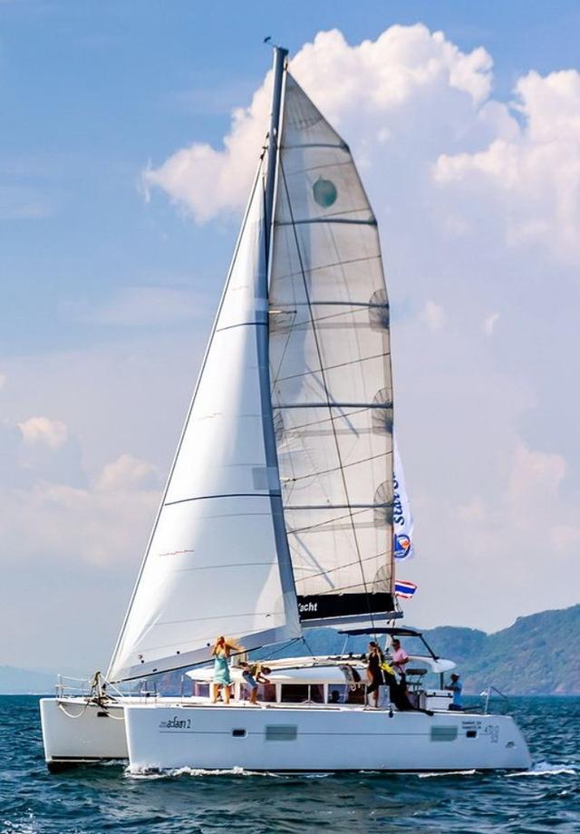 CATAMARAN LAGOON 38 FEET- 4 CABINS