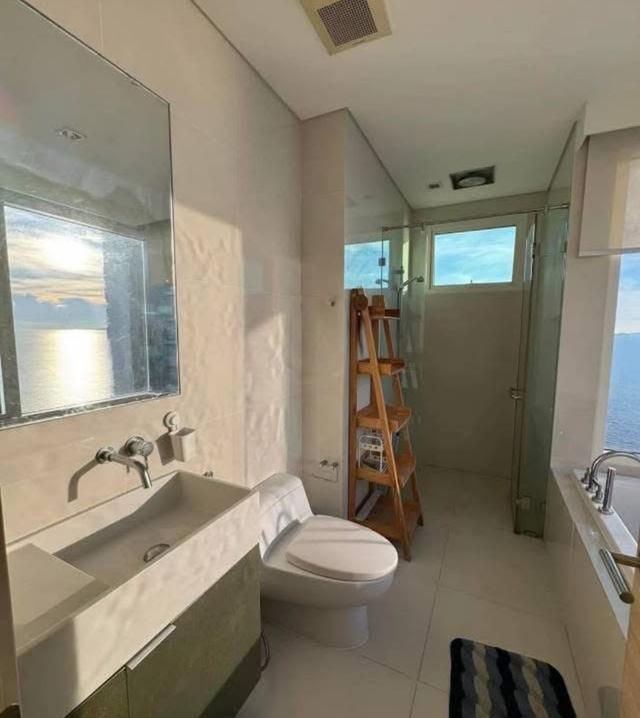 Beach front condo Reflection Jomtien 8