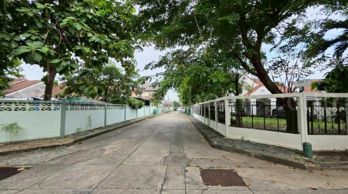 บ้านเดี่ยว บ้านปลาทอง ศรีนครินทร์ ใกล้ MRT สถานีศรีด่าน 19