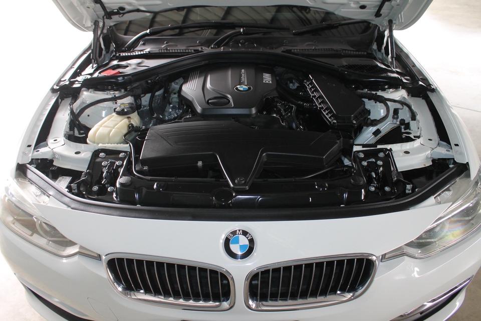 รหัสรถ BM3311 BMW 320d F30 Luxury 2017 12