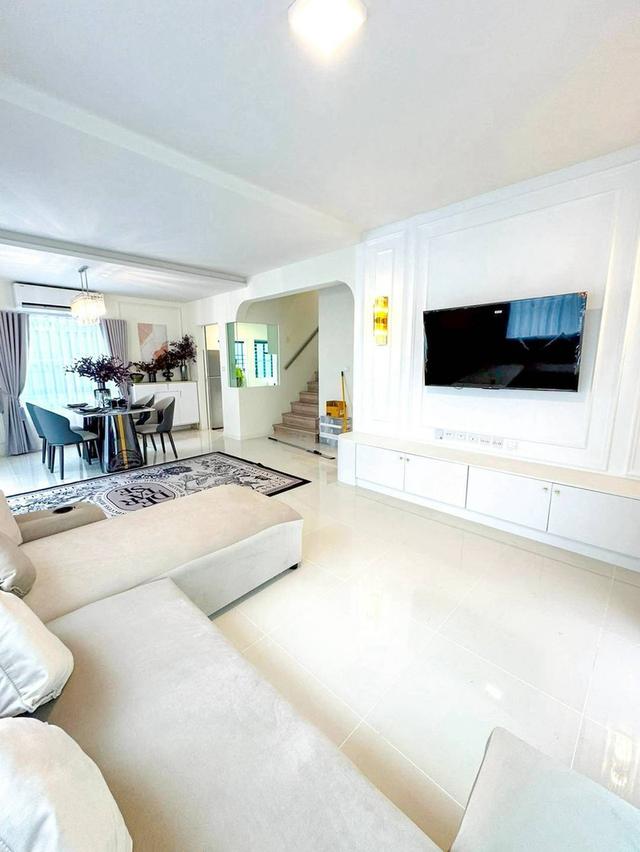 ให้เช่า บ้านเดี่ยว Pool Villa – Villaggio3 ศรีนครินทร์–บางนา บ้านพูลวิลล่า เฟอร์ครบ พร้อมเข้าอยู่ 3