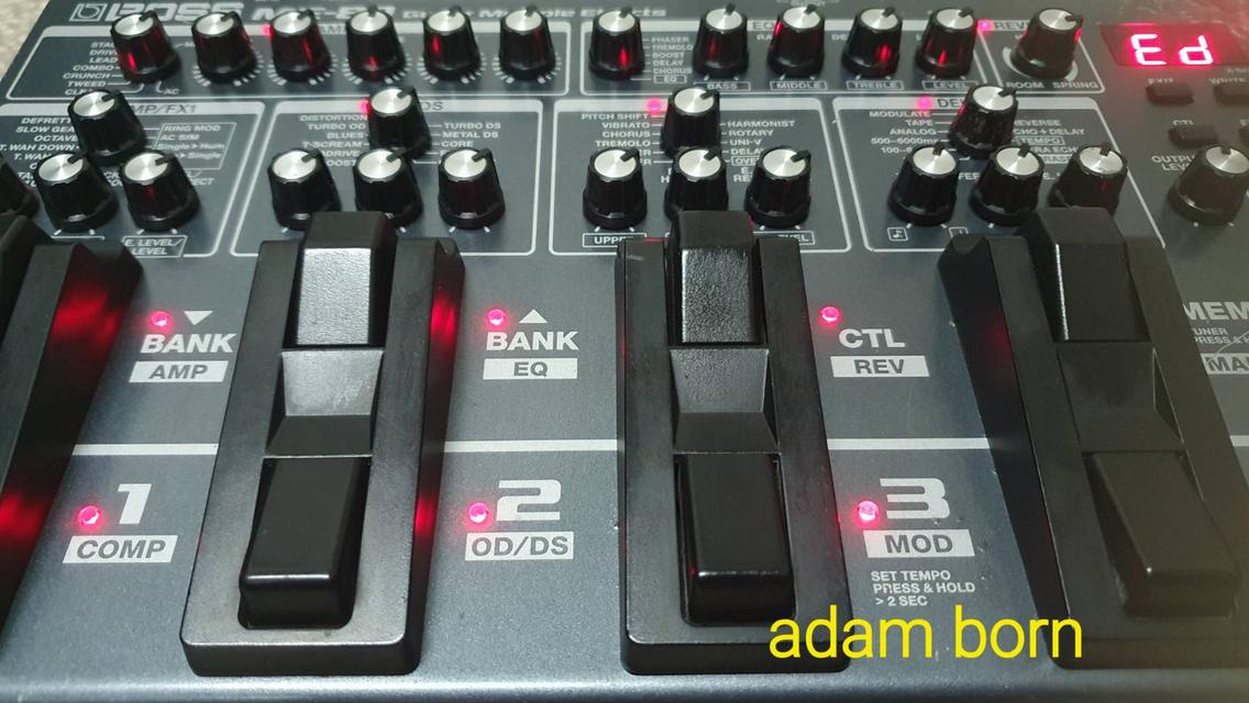 *ขายครับ! Boss Effects** 1. BOSS ME80 ใช้งานได้ปรกติ มี adapter ให้ครับ=5200.- 2