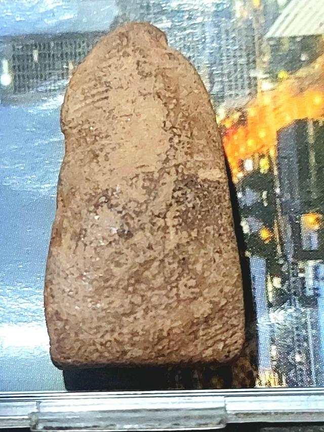 พระเครื่อง พระรอดกรุวัดมหาวัลย์ ลำพูน พิมพ์เล็ก รูปที่ 2