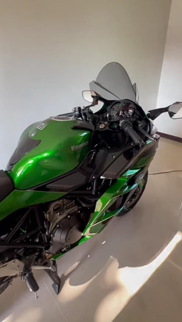 รถบ้านราคาเบาๆ Kawasaki Ninja H2R  จังหวัด นครปฐม 3