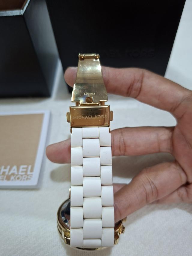 นาฬิกา Michael Kors มือสอง ใช้เอง นาฬิกาไม่เดิน มีกล่อง ใบ อุปกรณ์ ครบค่ะ รูปที่ 2