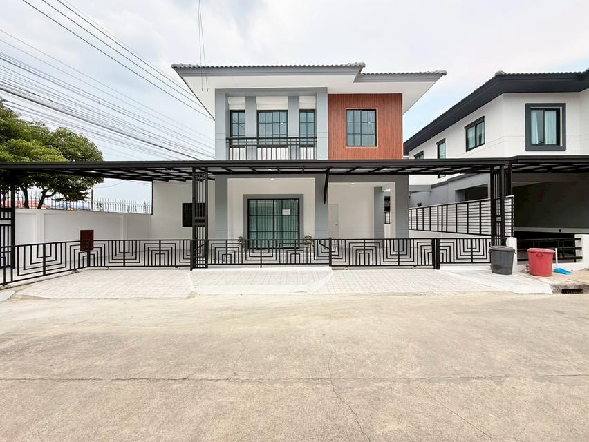 บ้านแฝด คลองสามวา เลียบคลองสอง ซาฟารีเวิลด์  หมู่บ้านพร้อมพัฒน์ 1 นัดชมบ้าน 085-318-6868 คุณวา 2