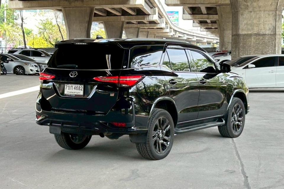 🔥เครดิตดี ฟรีดาวน์ Toyota FORTUNER 2.8 GR SPORT 4WD AT ปี 2021 รูปที่ 6