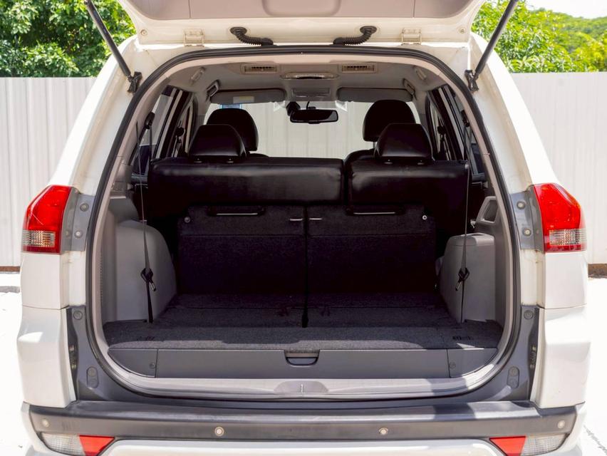 Mitsubishi Pajero 2.5 GT Sport ปีจด 2015 18