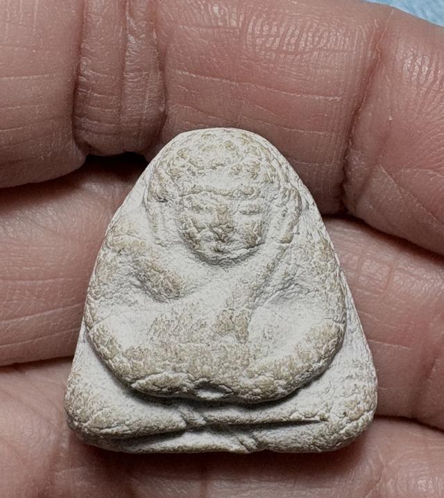 พระสังจจาย เนื้อผงไม่ทราบที่