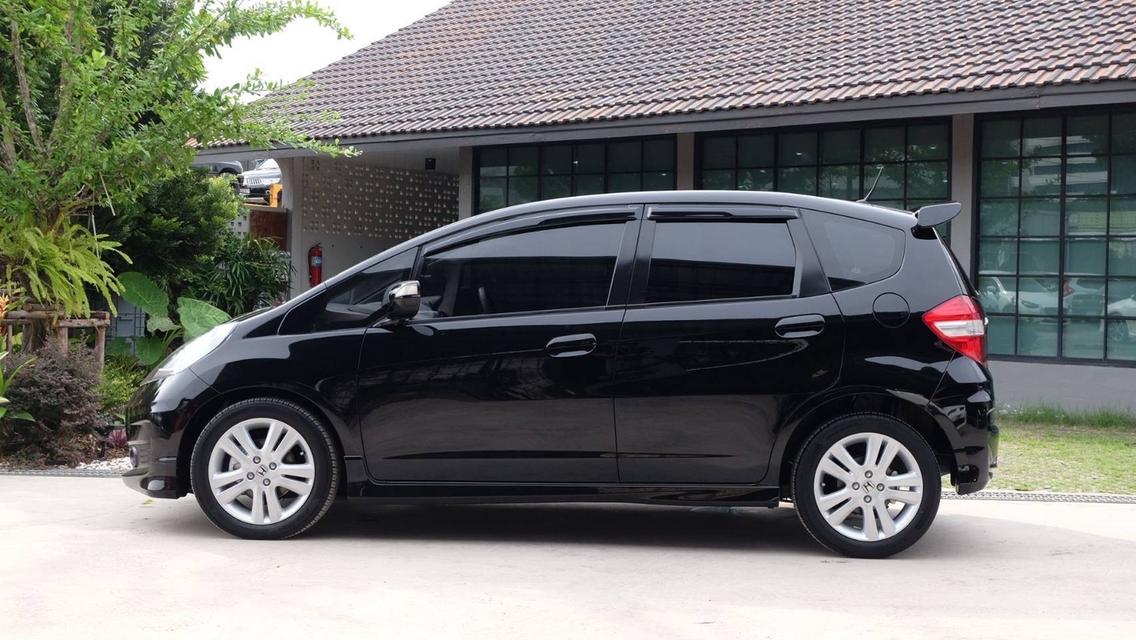 รหัสรถ KN1710 HONDA JAZZ GE 1.5 รุ่น SV ปี 2012