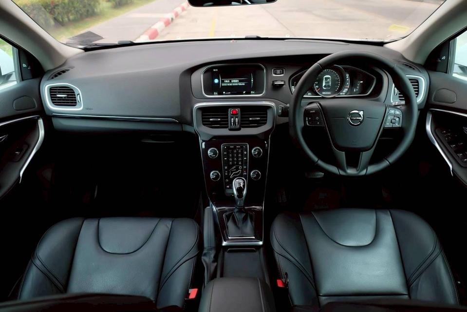 รหัสรถ PR1638 Volvo V40 T4 Hatchback Facelift ปี 2017  7