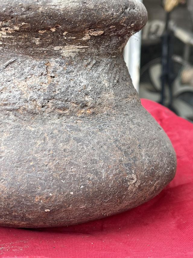 หม้อดินเผาบ้านเชียง เครื่องปั้นดินเผาโบราณ ภาชนะดินเผาบ้านเชียง 6