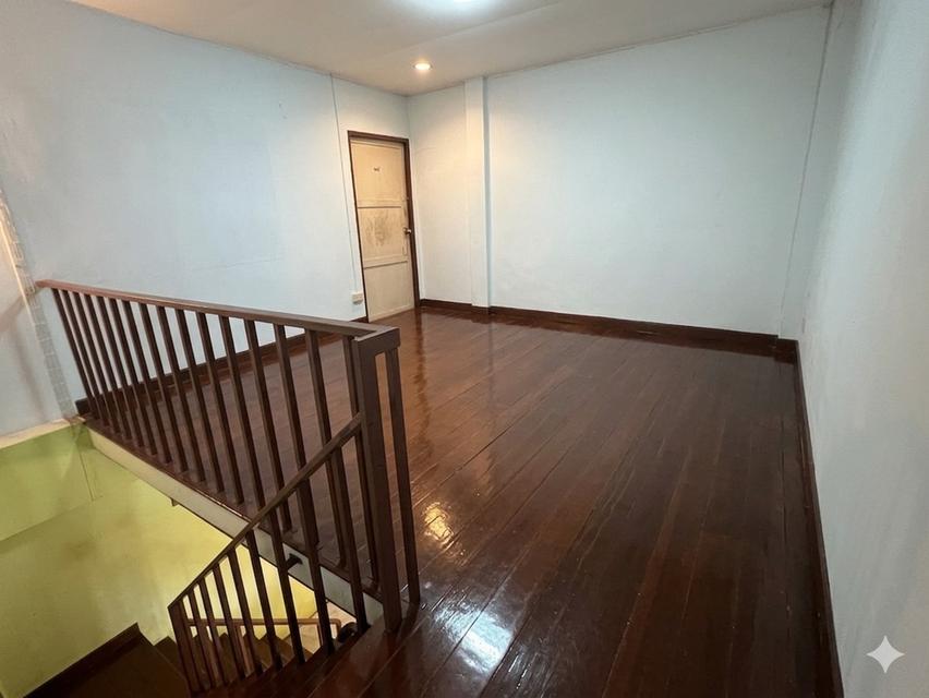 บ้านทาวน์เฮ้าส์ 2 ชั้น (ซอย เพชรเกษม 48 แยก 18) 10