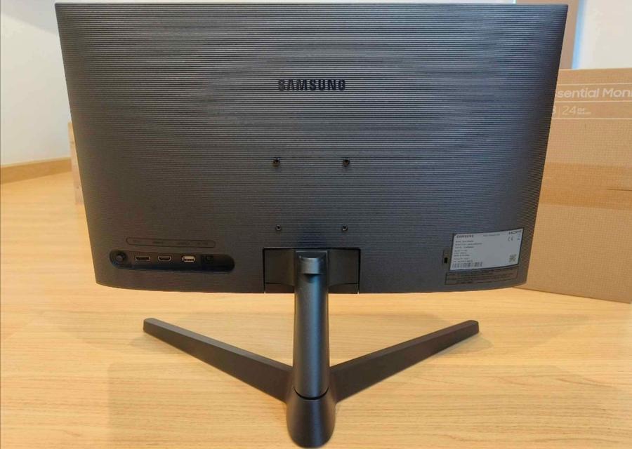 จอคอม Samsung 24 นิ้ว (IPS 100Hz) 2