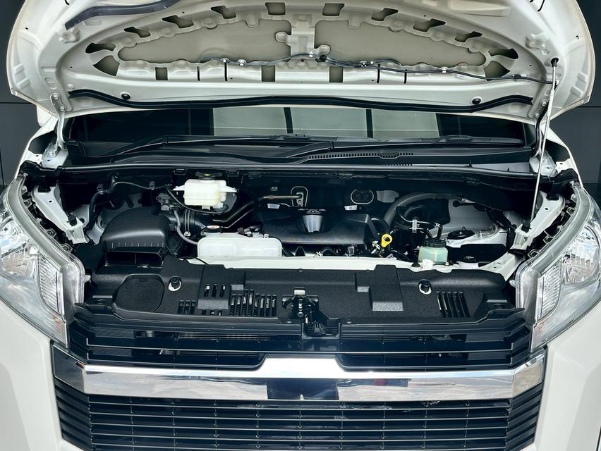 Toyota Commuter 2.8 ปี24 19
